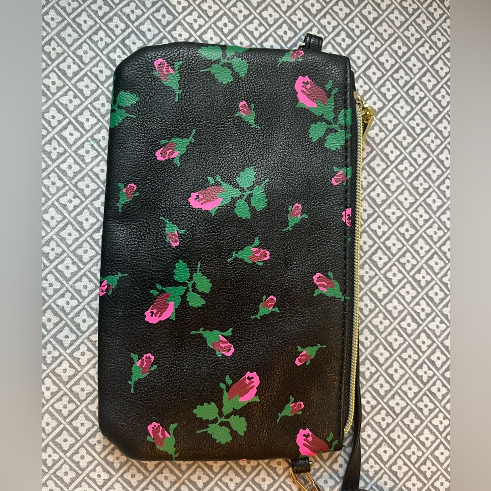 Medium size purse/clutch with shoulder strap